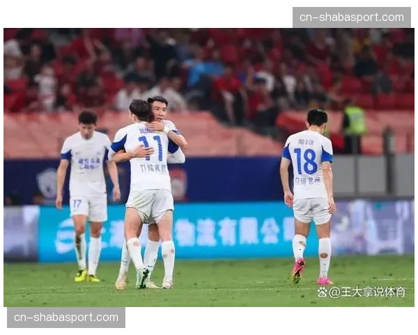 奥斯卡助攻帽子戏法，上海海港5-0大胜沧州雄狮