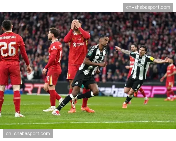 回顾:曼城的卫冕之路,从小组赛到决赛的11场不败战绩 回顾:曼城的卫冕之路,从小组赛到决赛的11场不败战绩