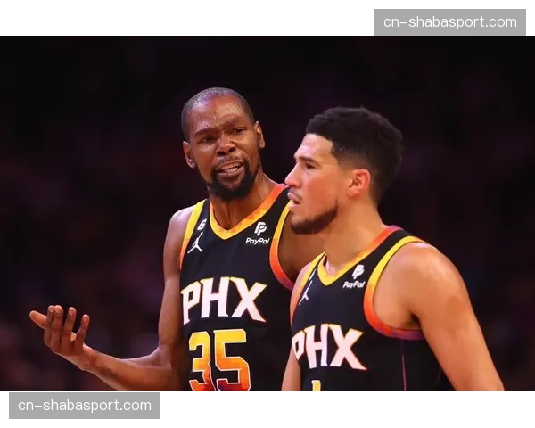 季后赛首轮三组没有什么悬念的对决，魔术以下克上成唯一例外